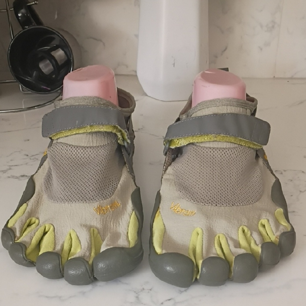 Vibram FiveFingers Gray and Lime Toe Shoes